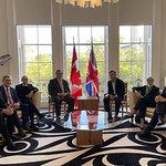The delegation at Canada House in London. | La délégation à la Maison du Canada à Londres.